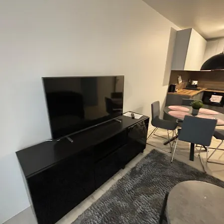Lovely Private In Szczecin! Free Parking * شتشيتسين