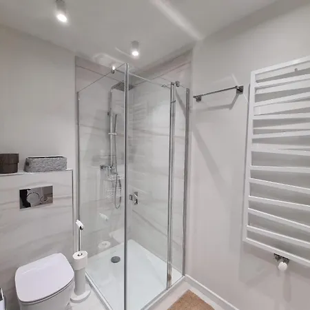 Lovely Private In Szczecin! Free Parking شقة *